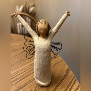 Willow tree angel - Courage